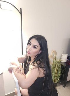 Sheren - puta in Dubai Photo 3 of 6