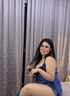 Sheren - puta in Dubai Photo 4 of 6