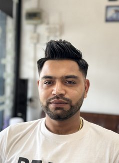 Sheri - Male escort in Tokyo Photo 1 of 1