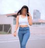Sheril Fernando GFE (OFFICE Girl) - puta in Colombo Photo 1 of 18