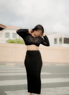 Sheril Fernando GFE (OFFICE Girl) - puta in Colombo Photo 7 of 13