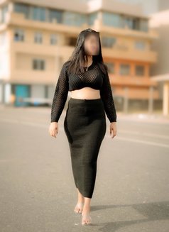 Sheril Fernando GFE (OFFICE Girl) - puta in Colombo Photo 6 of 13