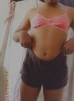 Sheril - Transsexual escort in Colombo Photo 23 of 25