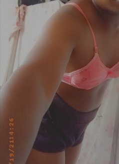 Sheril - Transsexual escort in Colombo Photo 25 of 25