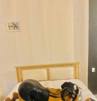 Sherin Amisha - puta in Colombo