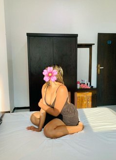 Sherin Amisha - escort in Colombo Photo 4 of 8