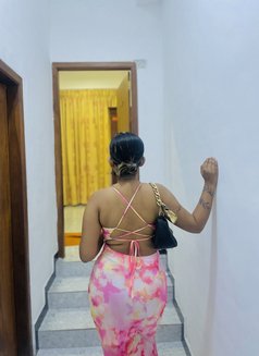 Sherin Amisha - puta in Colombo Photo 18 of 18