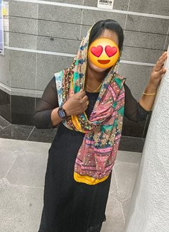 Sherin Mathew - puta in Dubai Photo 8 of 8