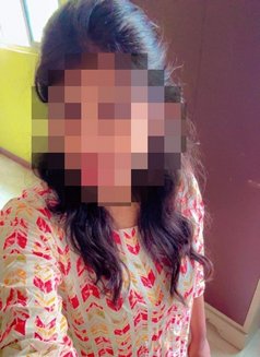 Sherly - escort in Chennai Photo 3 of 5