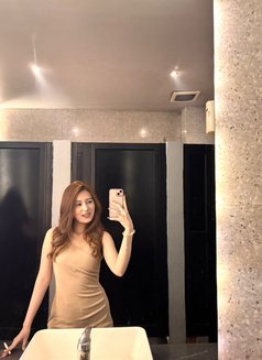 Sherly Sexy - Acompañante in Bali Photo 3 of 8