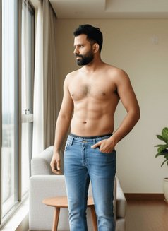 Sheron Fernando - Male escort in Bangkok Photo 2 of 5