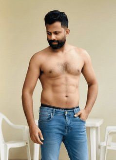 Sheron Fernando - Male escort in Bangkok Photo 5 of 5