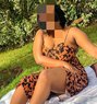Sherrie - puta in Nairobi Photo 1 of 1