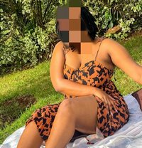 Sherrie - puta in Nairobi