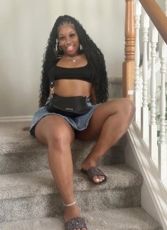 Sherry - escort in Pondicherry Photo 4 of 6