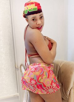 Sherry - puta in Riyadh Photo 3 of 4