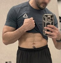 Shery “James” - masseur in Dubai