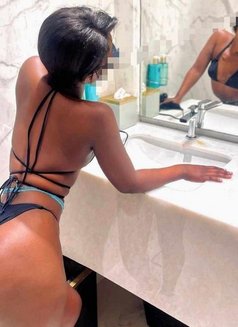 Sheryl - escort in Kalyan Photo 8 of 9