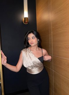 Shetal Chabra - escort in Sharjah Photo 2 of 4
