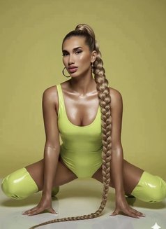 Sultanka - Transsexual escort in Baku Photo 19 of 21