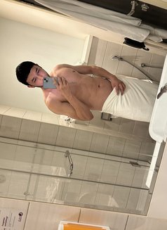 Sheyx - masseur in Dubai Photo 3 of 3