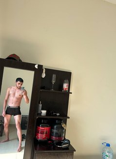 Sheyx - masseur in Dubai Photo 1 of 3