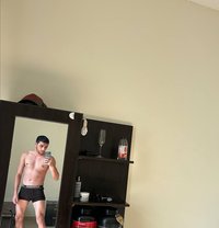 Sheyx - masseur in Dubai