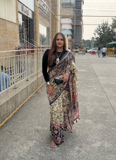 Shiddat - Transsexual escort in New Delhi Photo 29 of 30