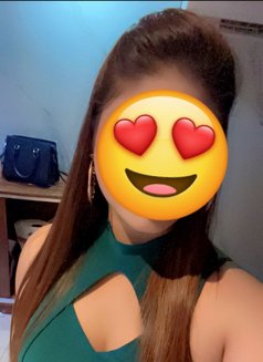 Shifa - escort in Dubai Photo 8 of 9