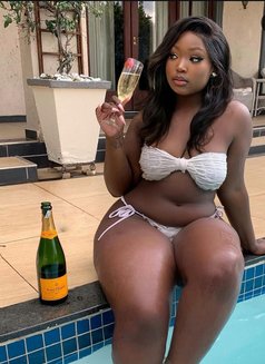 Shifah - escort in Pattaya Photo 2 of 5