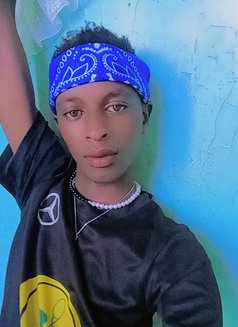 Shiizz - Male escort in Nairobi Photo 2 of 6