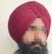 Shikari - Acompañantes masculino in Chandigarh