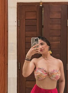 Shikha Incall & Doorstep - puta in Hanoi Photo 1 of 1