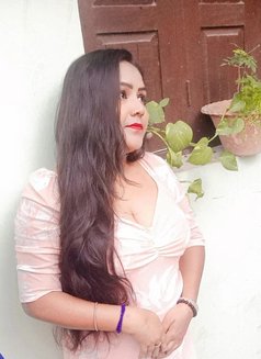 Shikha Live Cam & Real Meet - puta in New Delhi Photo 1 of 3