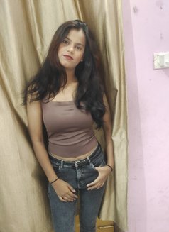 Shikha Sharma - puta in Lucknow Photo 1 of 1
