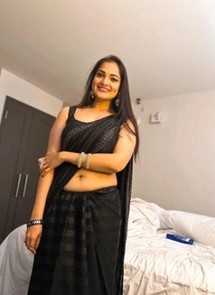 Shila - escort in Ahmedabad Photo 1 of 1