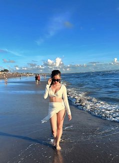 Shilla - puta in Bali Photo 5 of 7