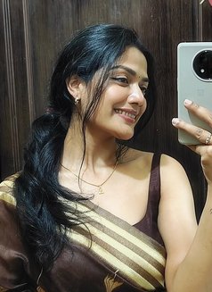 Shilpa - puta in Patna Photo 5 of 11