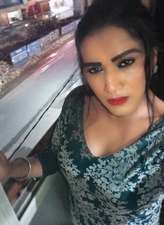 Shilpa - Transsexual escort in Bangalore Photo 2 of 3