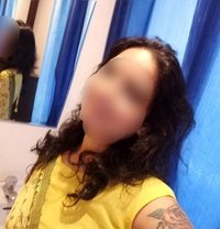 Roopa...for cam show & secret meet - adult performer in Bangalore