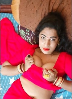 Shilpa - Transsexual escort in Chennai Photo 3 of 18