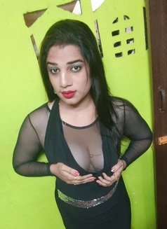 Shilpa - Transsexual escort in Chennai Photo 13 of 18