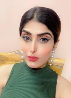 Shilpa Thakur - escort in Chandigarh Photo 3 of 9