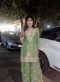 Shilpa Thakur - escort in Chandigarh Photo 8 of 9