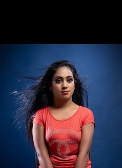 Shilpi (Realmeet & cam show) - puta in Ahmedabad Photo 1 of 2