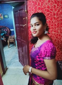 Shimale in T Nagar - Transsexual escort in Chennai Photo 3 of 9