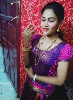 Shimale in T Nagar - Transsexual escort in Chennai Photo 6 of 9