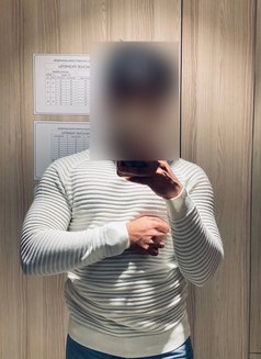 Shimalka Perera - Male escort in Colombo Photo 4 of 4