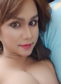 Shimpson - Transsexual escort in Hyderabad Photo 2 of 3