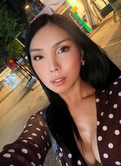 Shin Back in Singapore - Transsexual escort in Singapore Photo 18 of 19